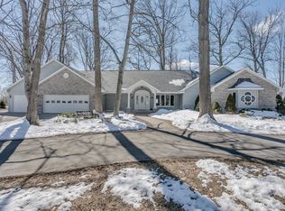 W2765 Brookside Dr, Freedom, WI 54913