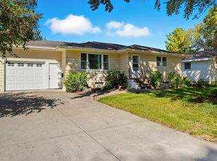 105 5th St SE, New Prague, MN 56071