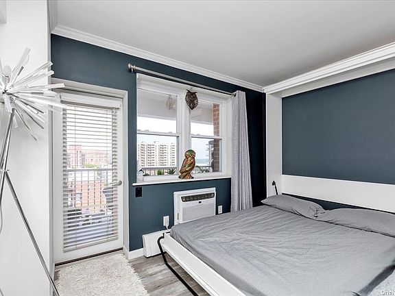 5th image of 55 Monroe Blvd APT 4G