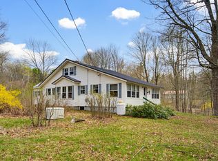 43 Old County Rd, Deering, NH 03244