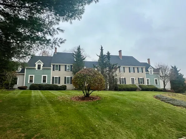 27 Elizabeth Road #27, South Berwick, ME 03908