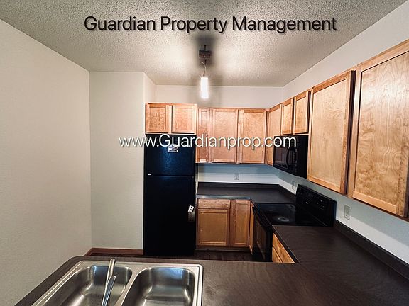 4th image of 811 4th St SE APT 313