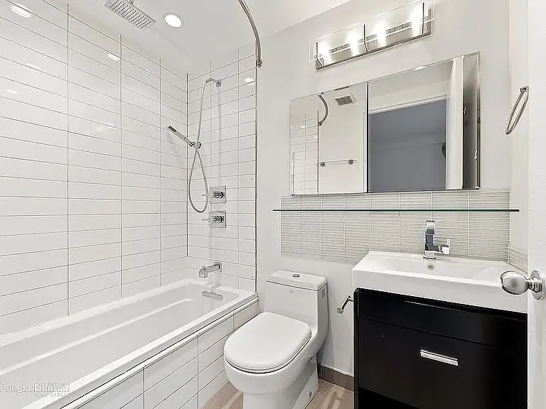 233 E 86th St #15A — Photo 4