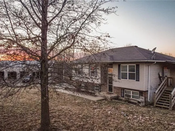 377 NW 150th Rd, Clinton, MO 64735