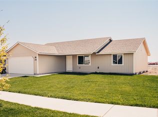 1305 W Polo Ridge Dr, Moses Lake, WA 98837