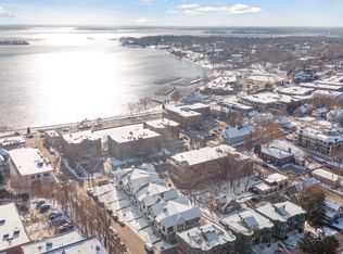 209 Walker Ave S, Wayzata, MN 55391