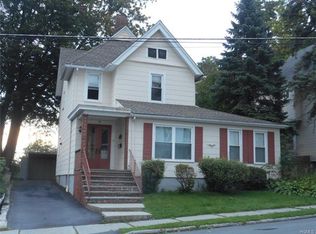 90 Grand Ave, Middletown, NY 10940