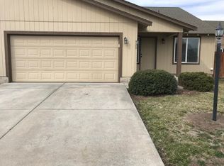 928 SE Kierra Pl, Madras, OR 97741