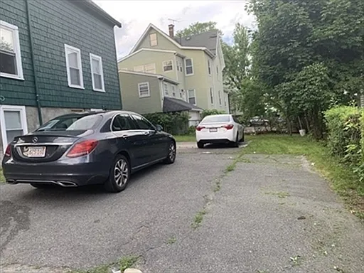 32 Harding Ave — Photo 13