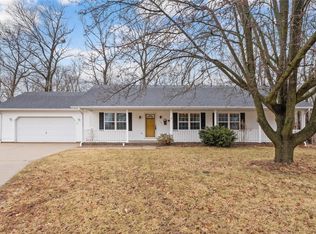 105 Oak Ct, Valmeyer, IL 62295