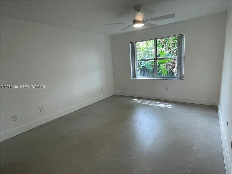 3325 NW 79th Way — Photo 4