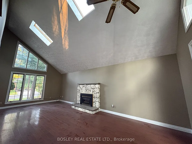 114 Lorne Ave — Photo 4