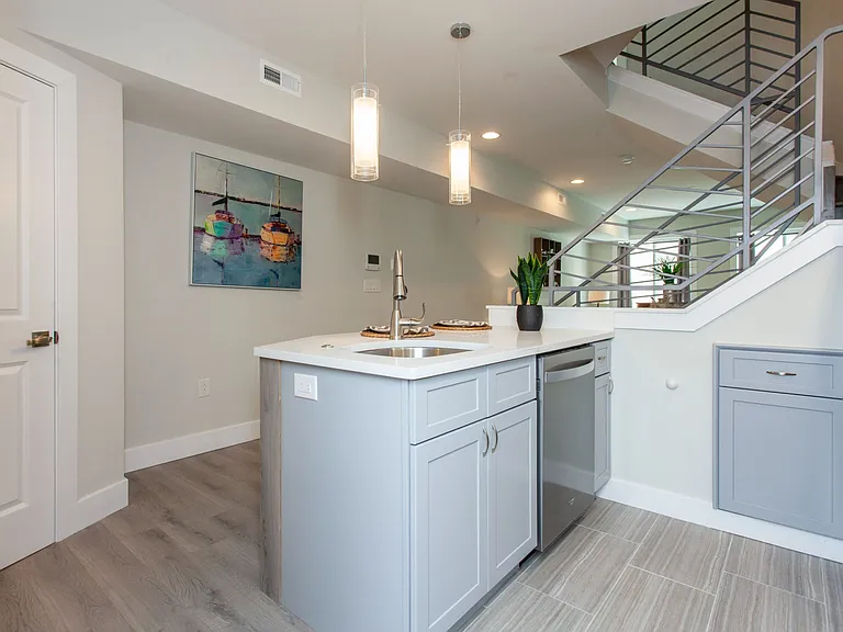 1533-39 Parrish St #4EA — Photo 7