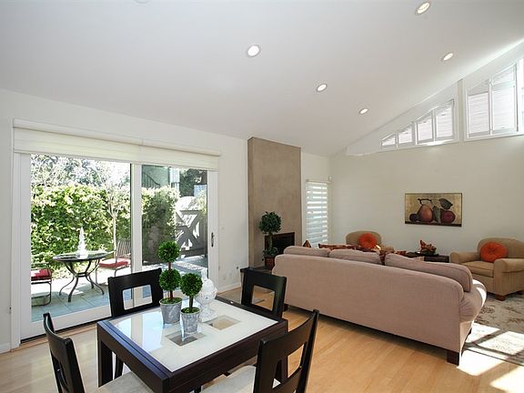 4th image of 19544 Vineyard Ln