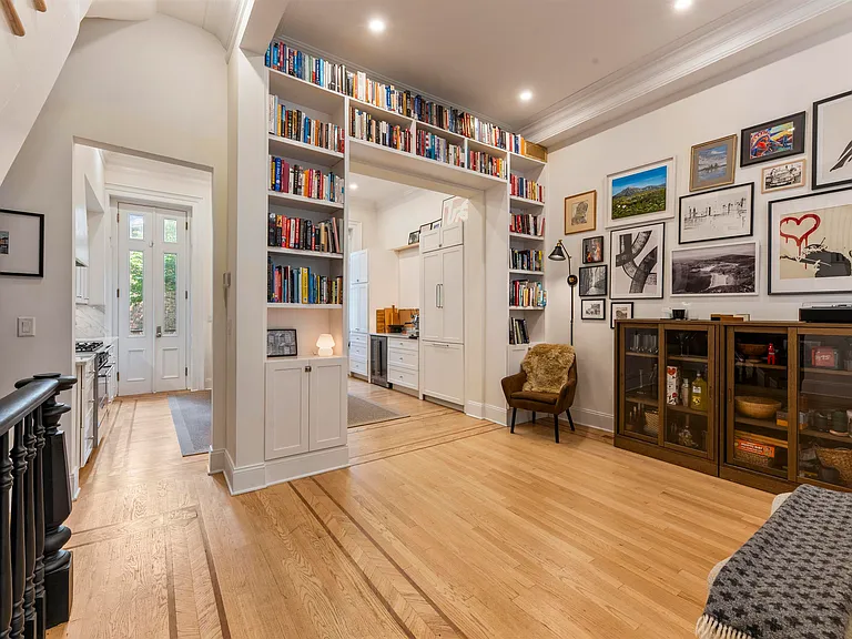 8 Paulmier Pl — Photo 7