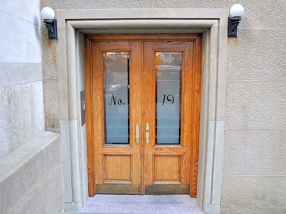 2nd image of 19 W 73rd St APT 2A