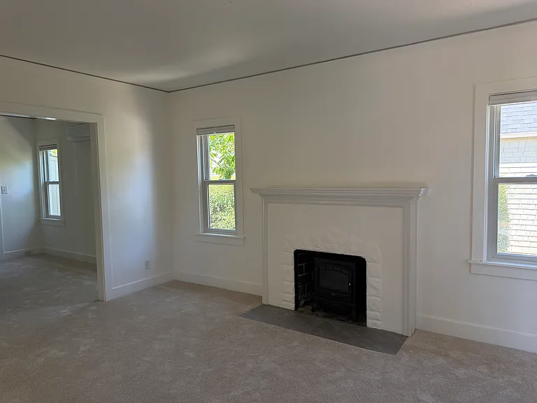 Batchelor Ter — Photo 1