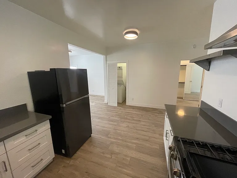 959 3/4 N Vendome St #959-G — Photo 11