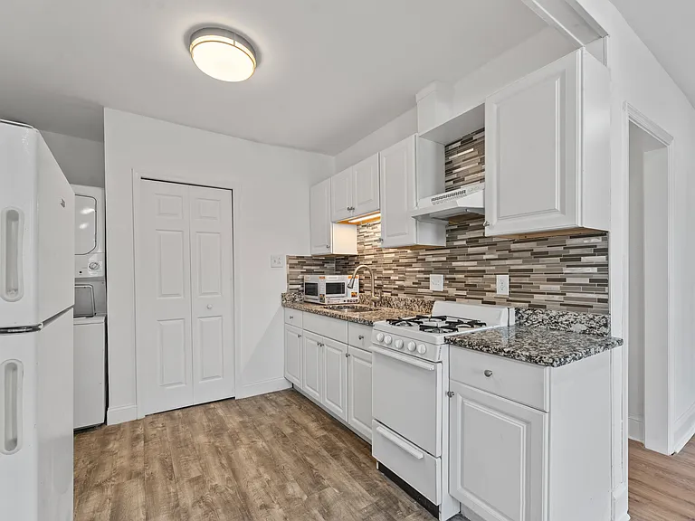 522 S 5th St #3 — Photo 12