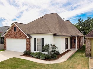 17179 Grove Dr, Prairieville, LA 70769