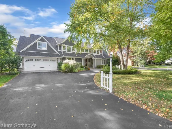 910 Westchester Way, Birmingham, MI 48009