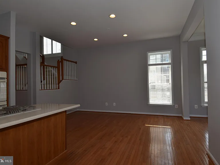 21957 Windover Dr — Photo 9
