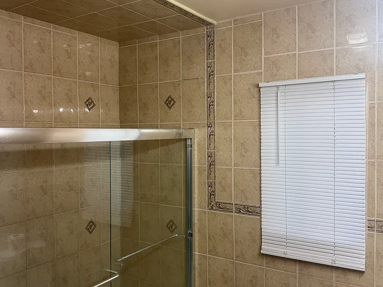11602 Faculty Dr — Photo 24