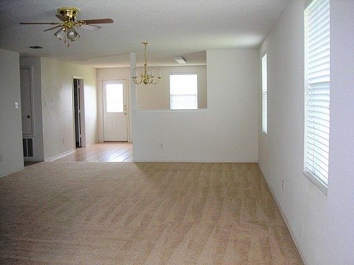 2nd image of 1524 Camden Way