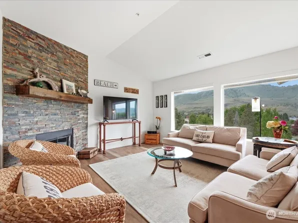 808 W Manson Road #B303, Chelan, WA 98816