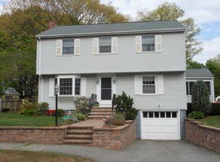 14 Wilson St, Reading, MA 01867