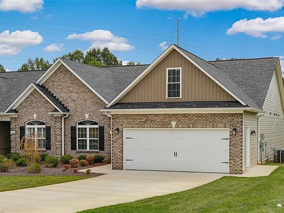 4th image of 512 Birchwood Dr