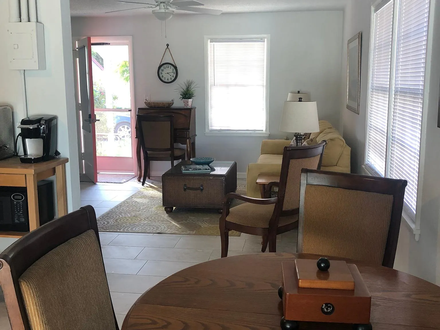 1279 Jasmine St — Photo 4