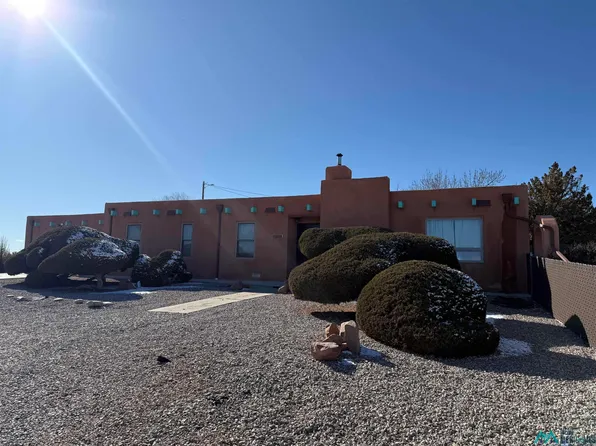 1402 Pinon Ln, Gallup, NM 87301