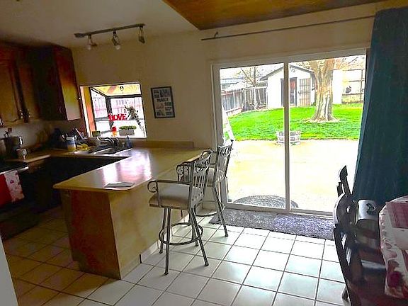 3rd image of 8422 Ancho Way