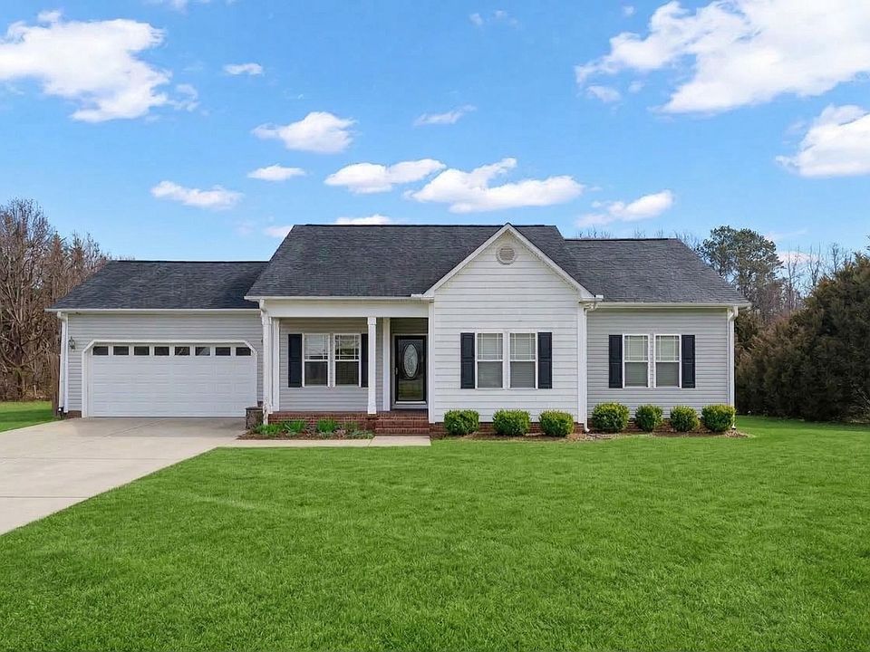 1st image of 338 Pedernales Dr