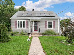 15 Fenway Drive, Hamden, CT 06517