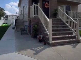 612 Lamoka Ave, Staten Island, NY 10312