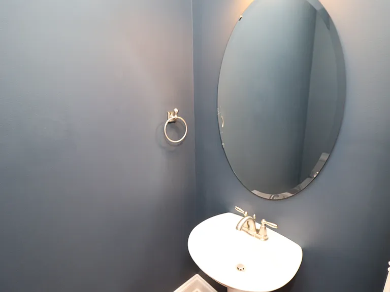 1428 Providence Green Ln — Photo 17