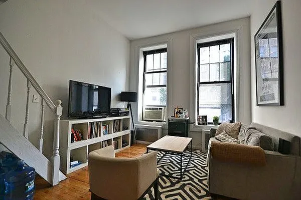 Rented by Bold New York | media 21