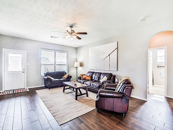 5th image of 21911 Field Green Dr