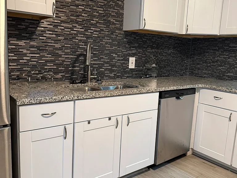 216 McKennell Dr — Photo 8
