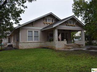 208 S Broad St, Lampasas, TX 76550