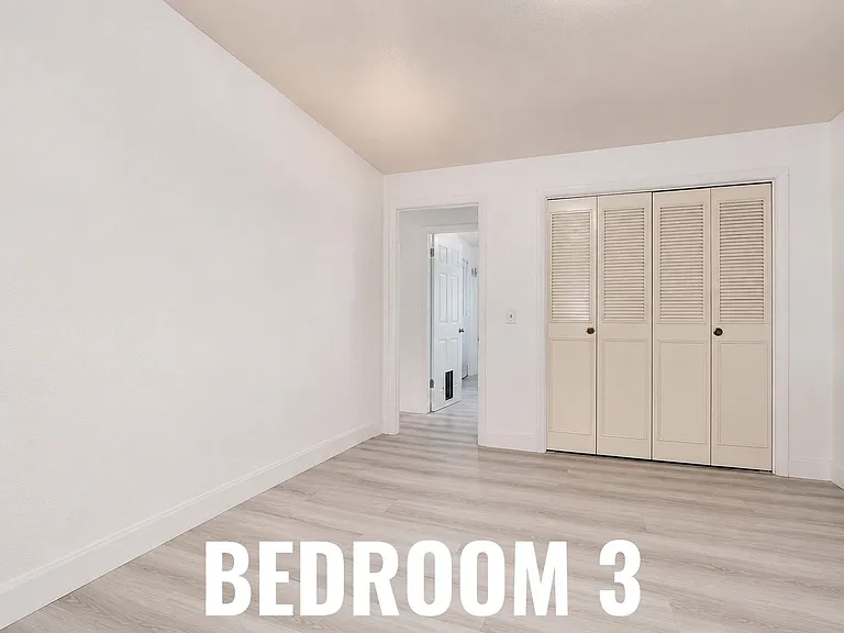 7520 W Bails Ave #3 — Photo 2