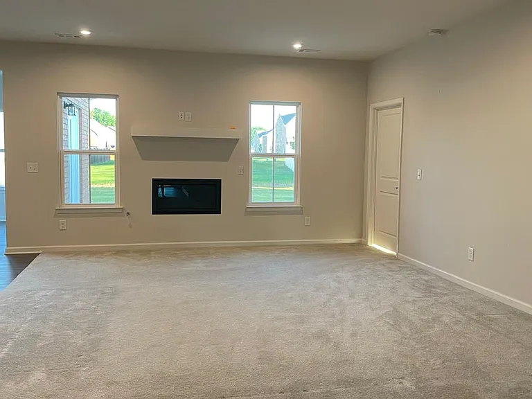 308 Grassy Glen Dr — Photo 4