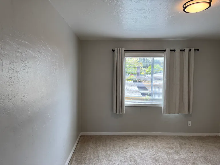 2116 California St #B — Photo 5