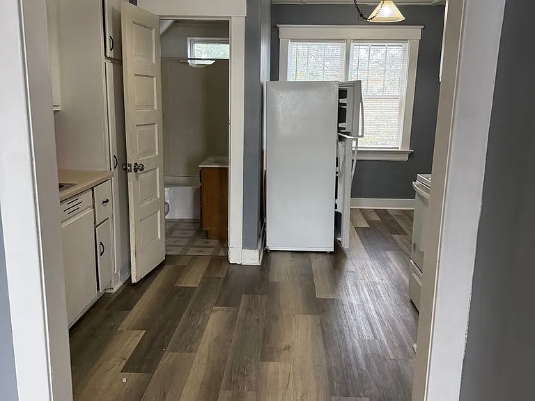 2118 Michigan Ave — Photo 4
