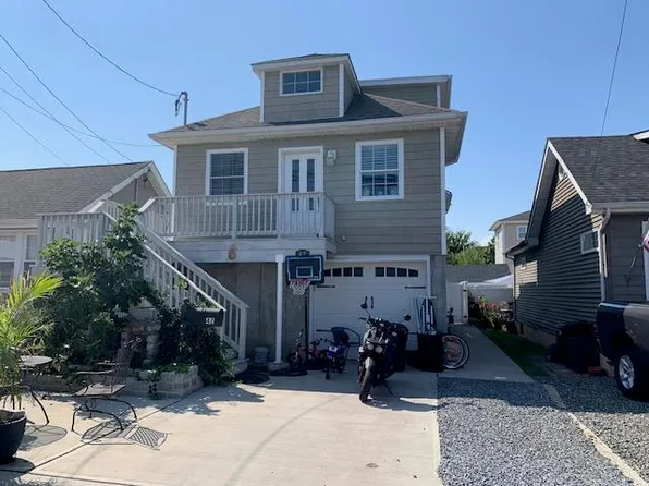 42 West Boulevard, East Rockaway, NY 11518