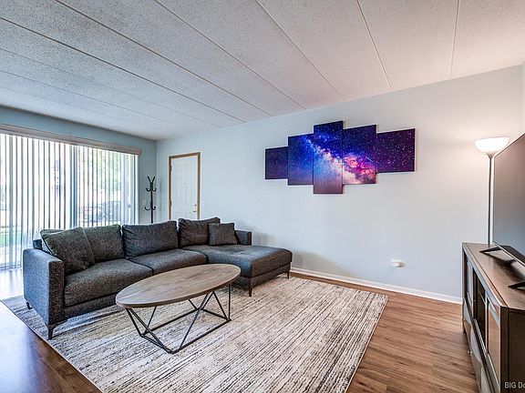 3rd image of 16641 Liberty Cir #1S