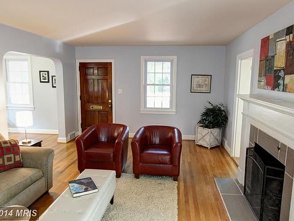 5th image of 618 N George Mason Dr