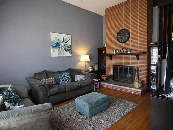 3rd image of 4106 Mayflower Blvd
